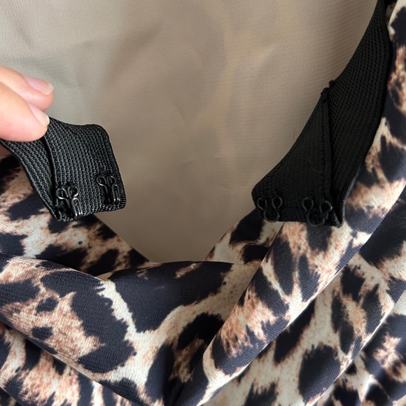 ALICE + OLIVIA Leopard Print Dress Size Small - Picture 10 of 12